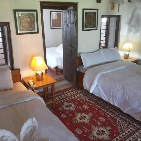 Lake Boutique Hotel Pokhara Eksteriør billede