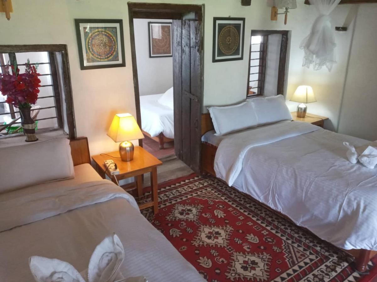 Lake Boutique Hotel Pokhara Eksteriør billede